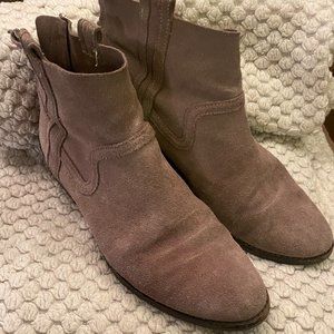 Dolce Vita Size 8 brown suede ankle boots